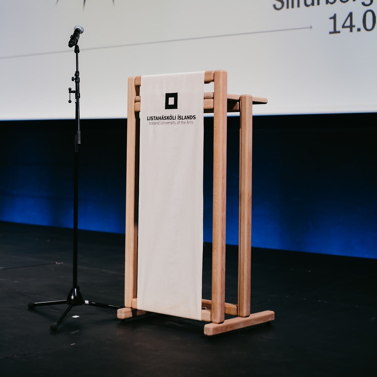 Dynjandi Podium